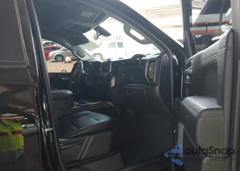 2021 Chevrolet Silverado 1500 4Wd Short Bed Rst z USA, uszkodzony, nr VIN 3GCUYEEL1MG169729